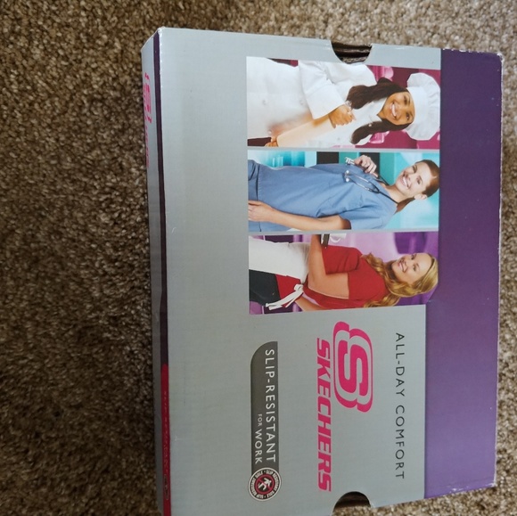 Sketchers Clogs - Picture 2 of 3